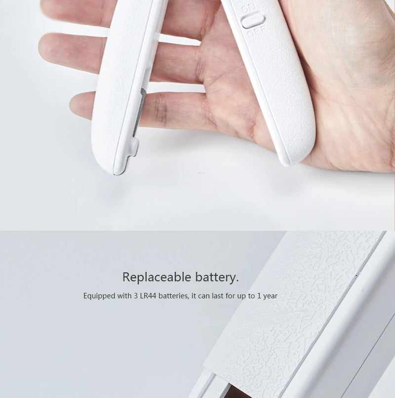 Professional Pet Nail Clipper with LED Light - Scissors for Dogs and Cats, Ideal for Safe Nail Trimming